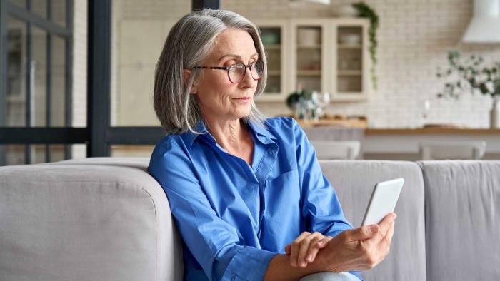 La menopausia es la única transición hormonal de la mujer que no presenta disminución de materia gris ni de volumen cerebral mujer